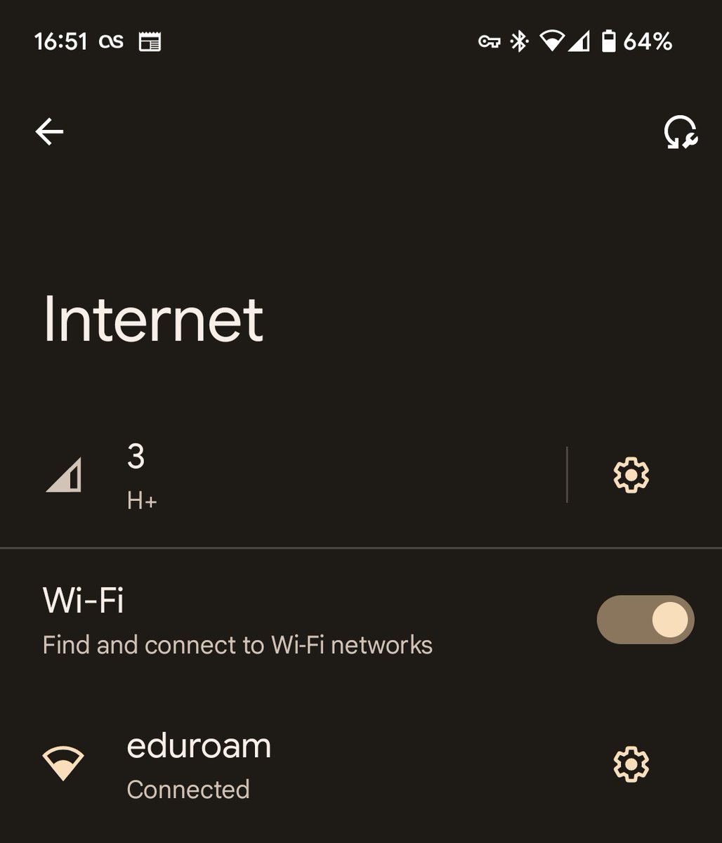 SaraSound's tweet photo. @DrDaveCWong @PWGTennant @Google @eduroamUK @eduroam It can be done! I don't recall having to do anything fancy with it, either... 🤷🏻 https://t.co/UBtSeqpiwj