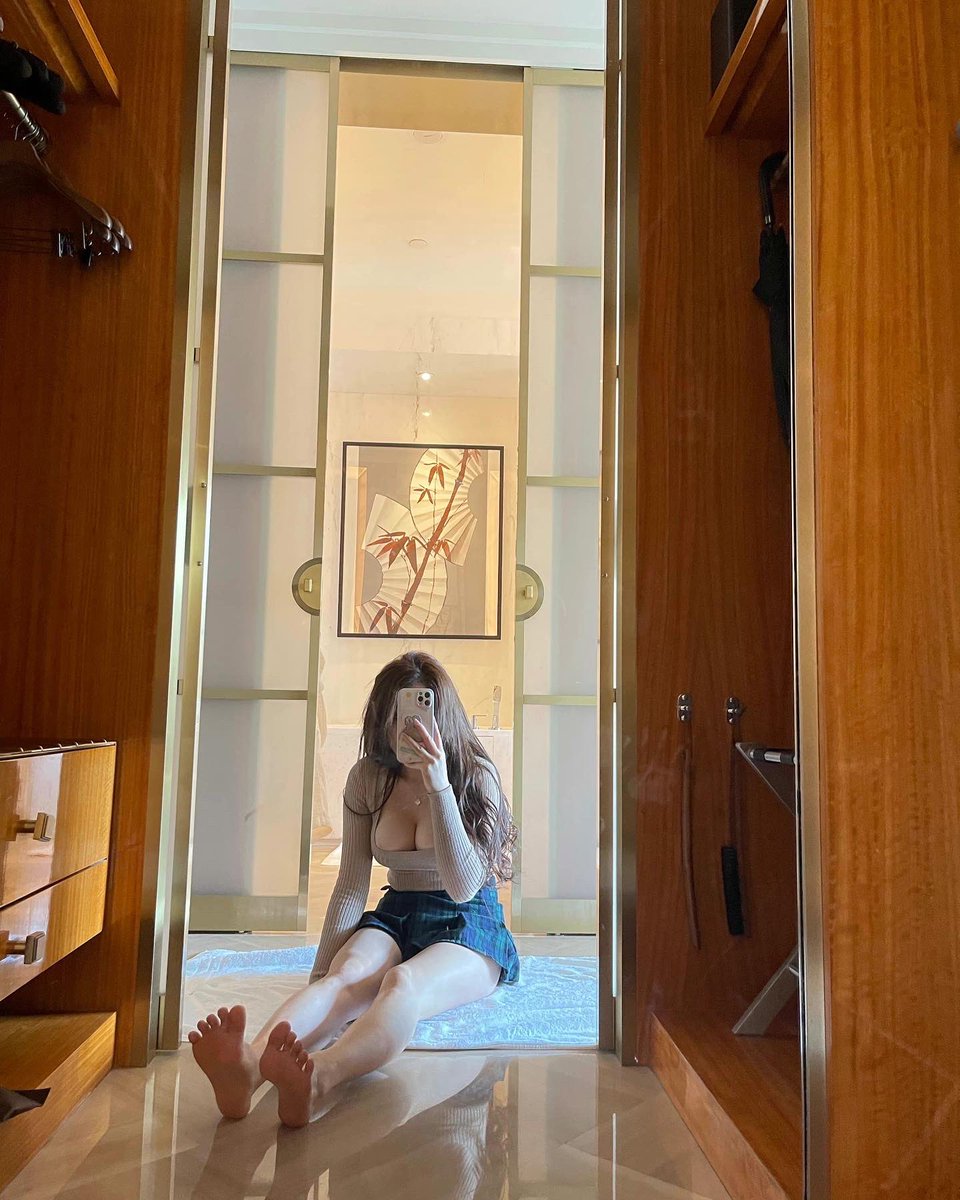 YY57863580's tweet photo. #Feet #足控 #反差狗 https://t.co/65J6GcUbmg
