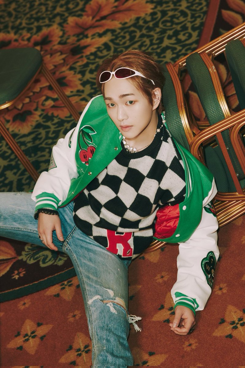Cha080525's tweet photo. NO CUZ LIKE ???????? ONEW EXPLAIN?? https://t.co/nor2XWwG8b