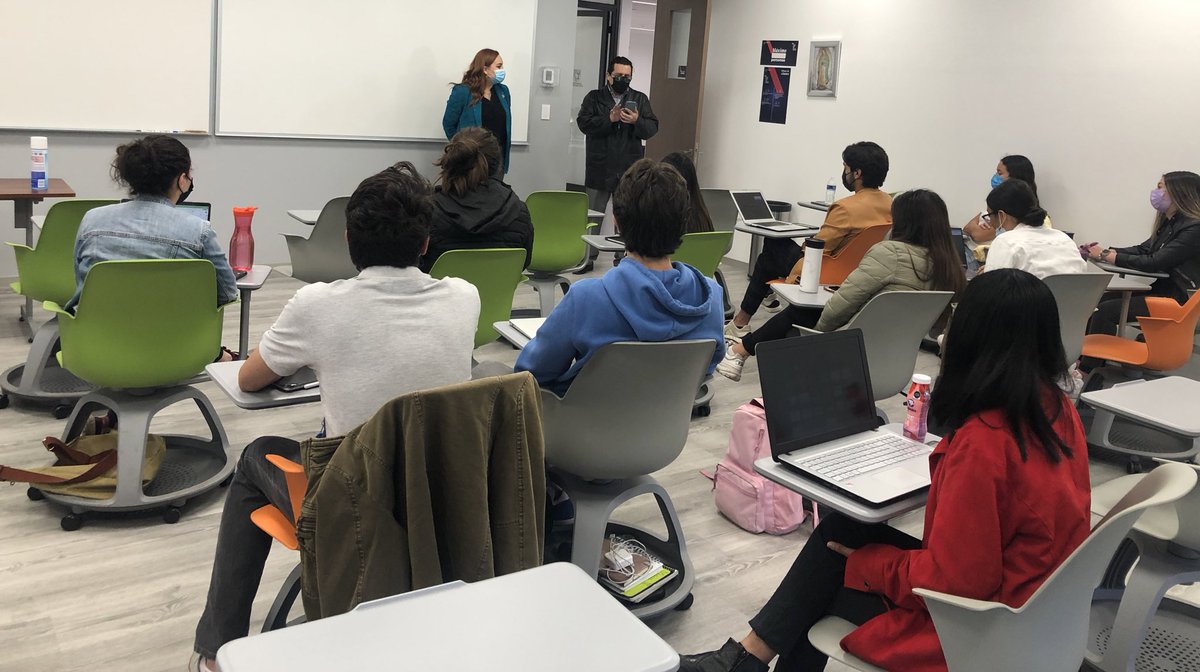 PanchoGamboa's tweet photo. Agradecimiento total a la Dip @AnniaGomezNL Presidenta de la Comisión de Federalismo y Desarrollo Municipal de la @Mx_Diputados por su visita a #CdUp @UPMexico Gran aprendizaje para nuestr@s alumn@s de la asignatura #SistemaFederalMexicano de la Licenciatura en Gobierno @GobEcoUP https://t.co/VX4FL6hR1C