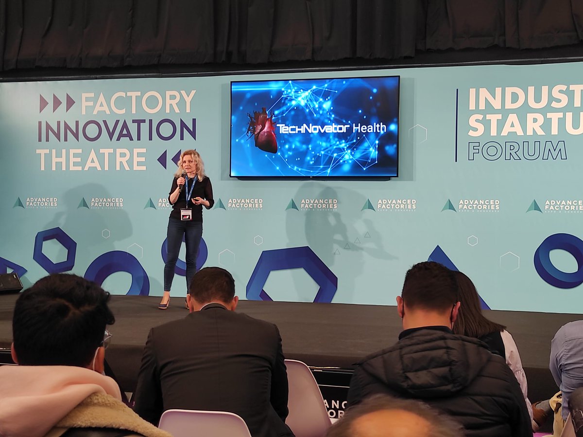 AdvanFactories's tweet photo. En el Industry Start-up Forum de #AF2022, Ruslana Dovzhyk presenta #TechNovator. https://t.co/1KeWDHfefG