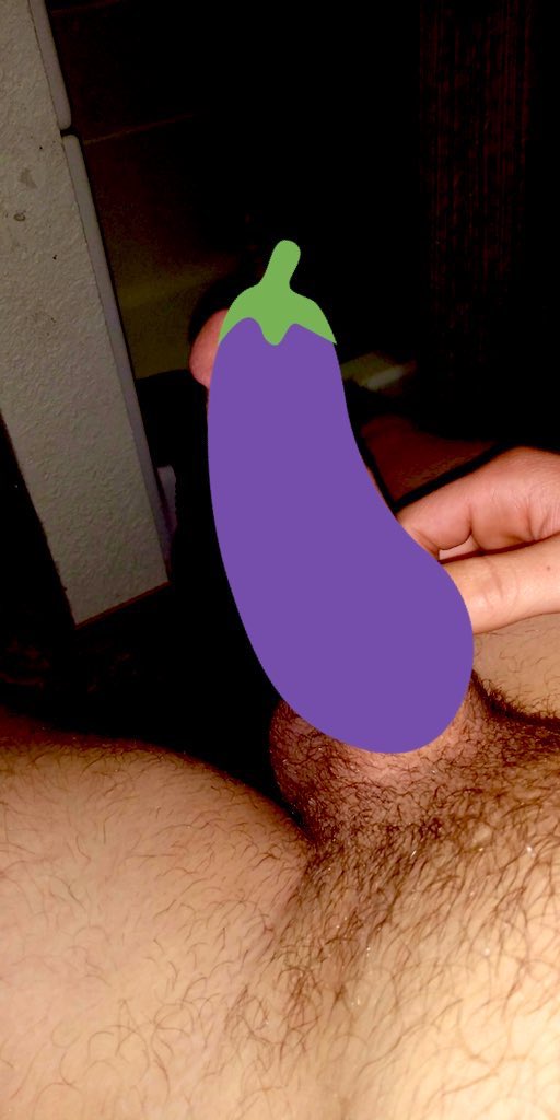 TreyCummins69's tweet photo. Giving away onlyfans free trial links to 5 people who share this post and follow me https://t.co/XZKt4CHFf3 https://t.co/oMClHjbHhN