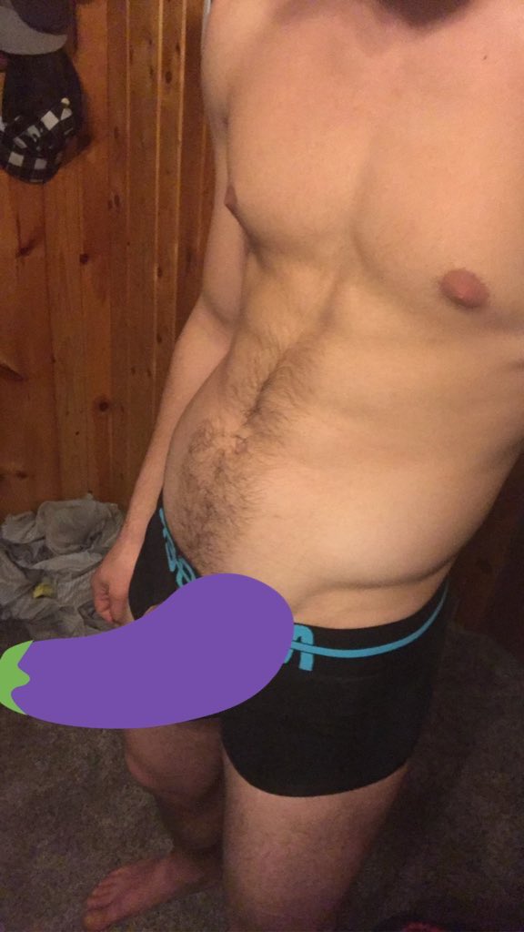 TreyCummins69's tweet photo. Giving away onlyfans free trial links to 5 people who share this post and follow me https://t.co/XZKt4CHFf3 https://t.co/oMClHjbHhN