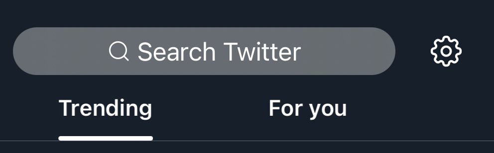 AdoptCretaceous's tweet photo. Who else even has this random colour with their search bar??? https://t.co/6g4q57PJFv