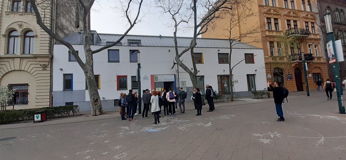 redwell_itn's tweet photo. They guided us in a visit of community-led projects in District 8, including housing, community centres and public spaces. (2/2)
#REDWELLBudapest #sustainability #housingaffordability #sociology #socialhousing #participation https://t.co/9NLvI1q2u5