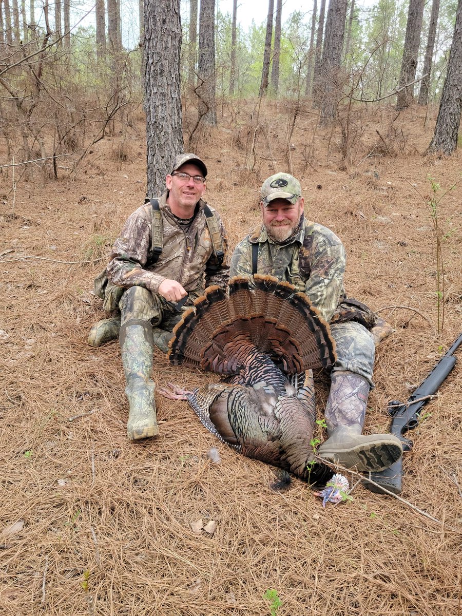 Alabama thunder chicken down this am 19#'s 9'beard and 3/4' spurs #cantstoptheflop