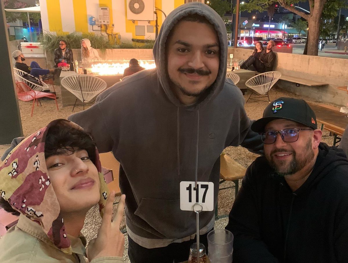 Ascension02's tweet photo. Got to link up with my son &amp; bonus son last night. I’ll hold it down for them till the end. I love you both &amp; I’m amazed at the young men you’ve grown to be. Keep crushing it in SoCal and chasing your dreams. #MyBoys #TheGrindDontStop #SuccessIsOnlyRented #AndRentIsDueEveryDay https://t.co/FDvZYZPbUG
