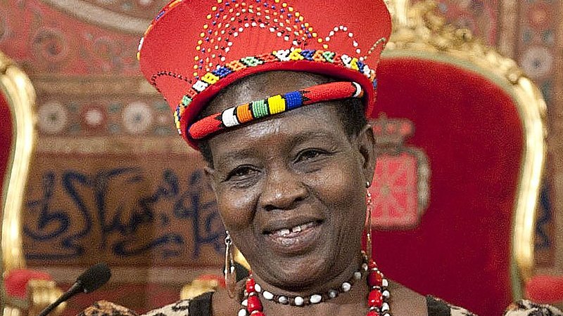 the_female_lead's tweet photo. Meet Theresa Kachindamoto, the Malawi Chief who broke up 850 child marriages and banned the sexual initiation of young girls. Know her name 👏 https://t.co/a2l59Hc7SX