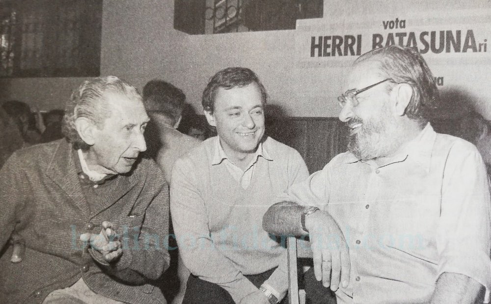 oscar_puente_'s tweet photo. Parece que el tema sigue pasando desapercibido. Pero el que dicen que va a ser consejero de cultura de VOX hizo campaña a favor de Herri Batasuna en 1987 cuando ETA mataba un día sí y otro también. Ahí le tenéis en Oiartzun. A mi me parece relevante. Incluso escandaloso. https://t.co/qAwRI8CzTx