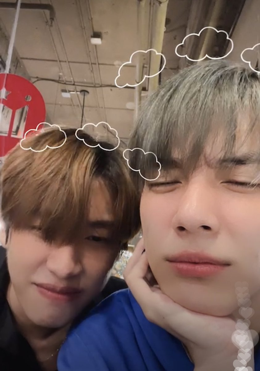 ptloverr's tweet photo. ของหวานที่ว่าหวาน ก็คือ…

#pentorjrp
#เป็นต่อเจ้าแก้มบุ๋ม
#ปลื้มเป็นต่อ https://t.co/D55a1BTv82