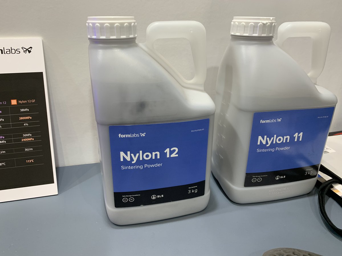 box_3d's tweet photo. 【東京ビックサイト情報3】
メーカー : formlabs
機種 : fuse 1
価格 : 約500万円代(参考)
特徴 :粉末を使うので最終製品まで印刷可能。
量産能力があり、サポート材がつかない。
集塵機とプリンターはセットで販売している。
活用場所 :どの分野でも活躍できる
#親切な販売店様 #formLabs #Blule https://t.co/trCdF2EevG