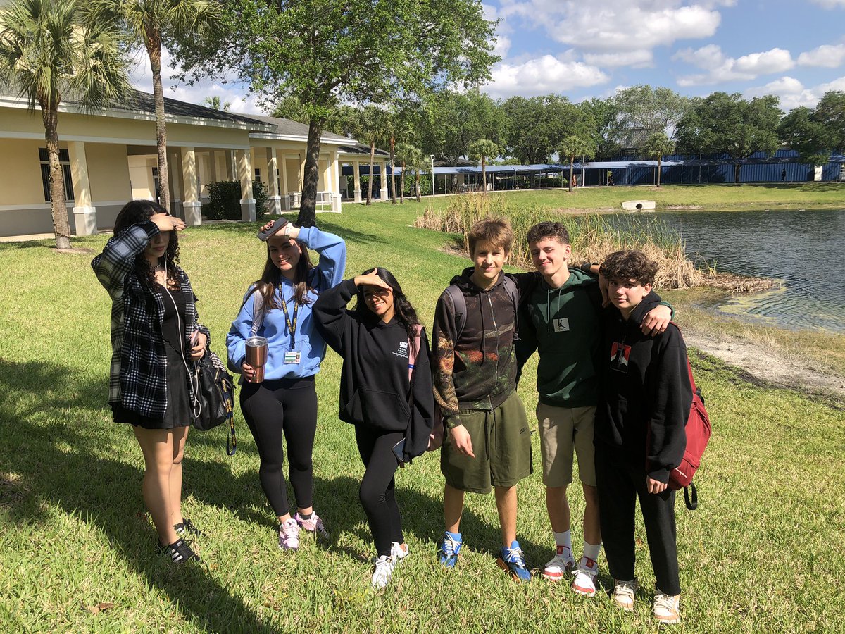 LaraMLavery's tweet photo. Hands down one of the sweetest classes I have ever had the pleasure of teaching! 😍@NBPSEagles #lovemystudents #esolrocks #reptheprep https://t.co/NadF4bQ3Mg