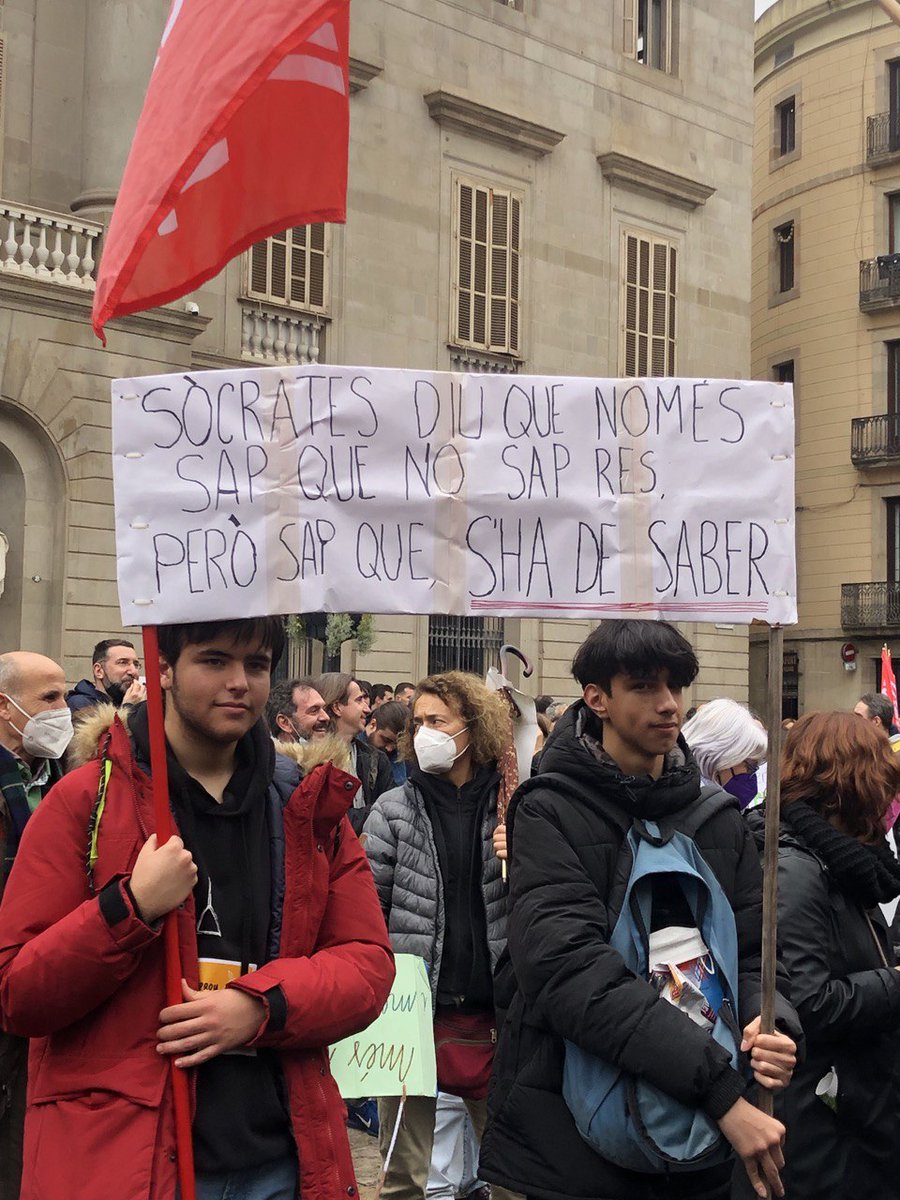 txellblay's tweet photo. Els alumnes, els alumnes sempre. 😍 https://t.co/gqqVP7BkUW