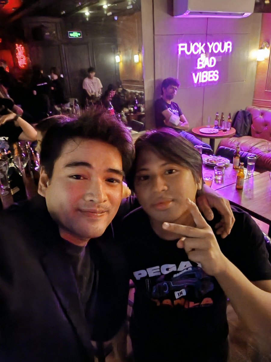 CrimsonCrypto24's tweet photo. All my faves from the PEGAXY support team Christian, MM,Jekel and the others! Glad to see you guys! https://t.co/UvJaGyUUF2