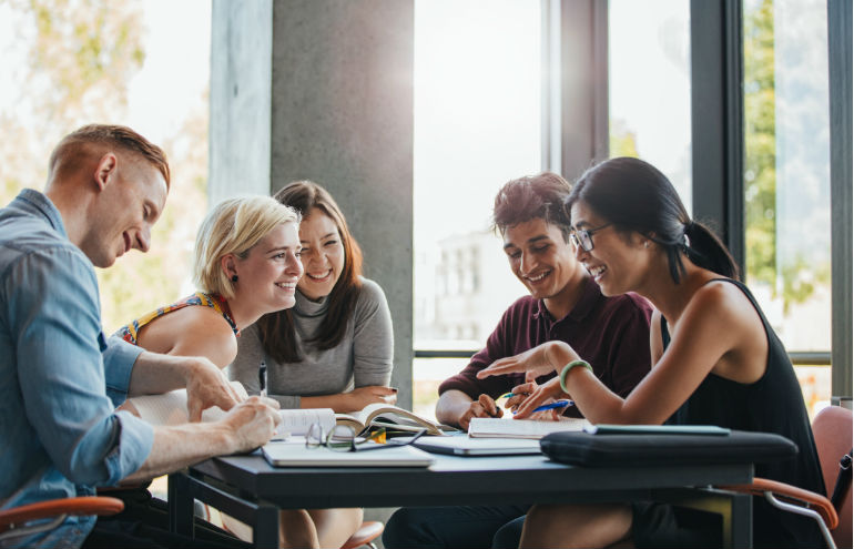 MentalHigher's tweet photo. As an international student, one can major mental health issues such as homesickness , anxiety and bipolar disorder etc.
https://t.co/yphh3ic4I2 https://t.co/0YF75QbcxH