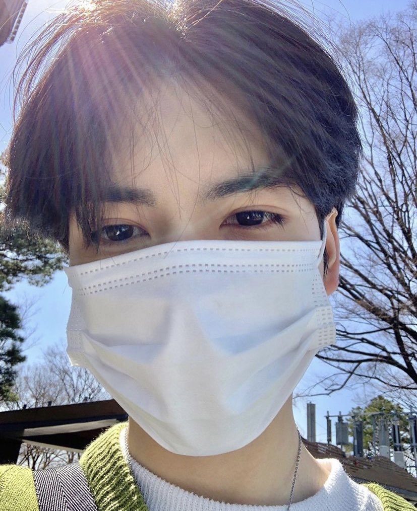 ttarojuseyo's tweet photo. น้องยอร์ชรูปนี้คล้ายนิวชอตมาก 😭 https://t.co/ctJInbxGSV