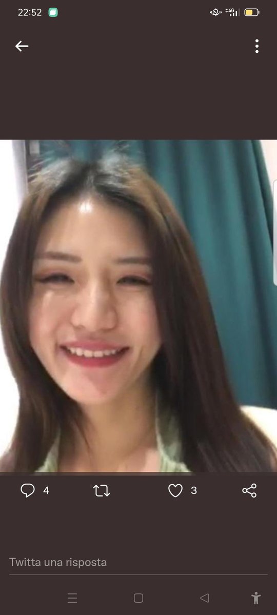 Flipveronica's tweet image. Before making any investment, check the website domain on the Scamadviser.com and Google.com website. #SCAM