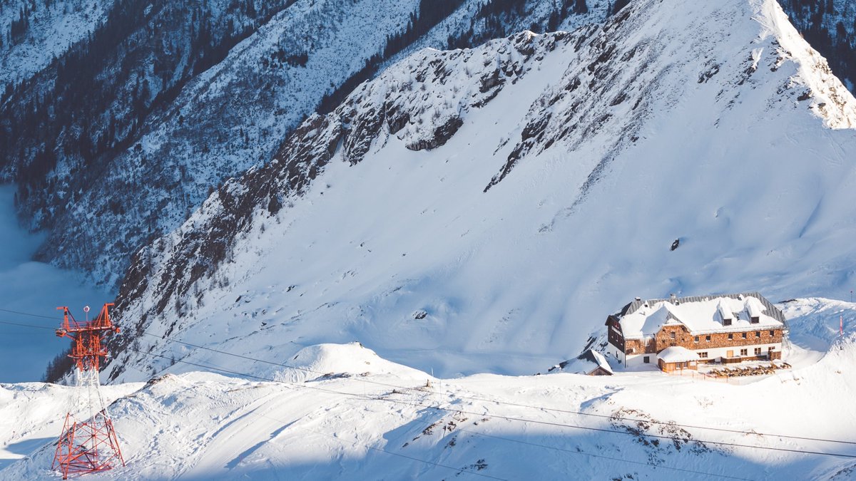 ¿Por qué la Construcción Modular es la mejor alternativa en la creación de proyectos para negocios temporales?
Desde clubes deportivos hasta pistas de esquí a base de módulos prefabricados 100% personalizables y transportables.
Aquí otros ejemplos 👇🏼
cortabitarte.com/proyectos-empr…