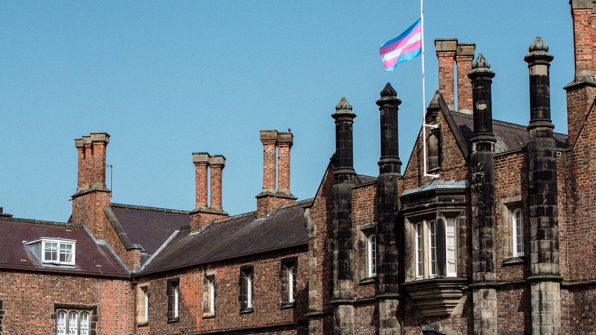 Today on #TDOV , we proudly fly a flag created to be a visual banner for the Trans community, helping establish worldwide visibility.

Read more about the results of a recent survey focusing on Trans and non-binary student experiences here at YSJ. ⬇️

blog.yorksj.ac.uk/lgbt/2022/03/3…