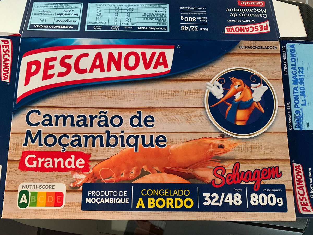 OzerecO's tweet photo. He visitado las impresionantes instalaciones de la empresa #Pescamar 🇲🇿 de @PescanovaCorp 🇪🇸 en #Beira que hace una estupenda labor en formación, creación de empleo y sostenibilidad del recurso en #Mozambique @EmbEspMaputo @MAECgob @ICEXSudafrica https://t.co/F6Ow0tKkjP