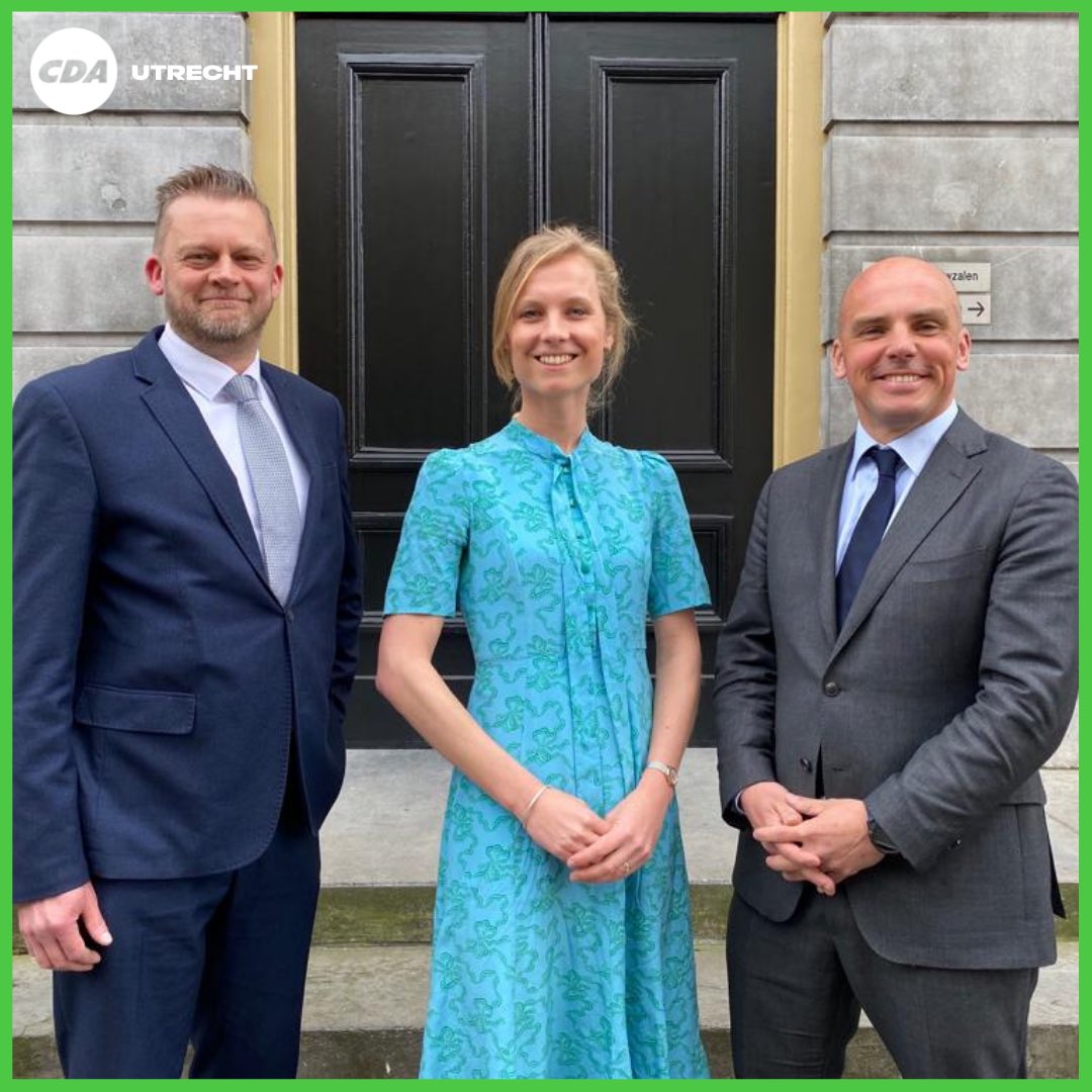 CDAUtrecht's tweet photo. Vandaag is de nieuwe gemeenteraad geïnstalleerd! Namens het CDA Utrecht zullen raadsleden @Hessel1973, @JantineZwinkels &amp; @BertvanSteeg zich de komende 4 jaar hard gaan maken voor Utrecht 💪🏻

#stadopmensenmaat #raad030 #cdautrecht https://t.co/8CTHdIT6OF