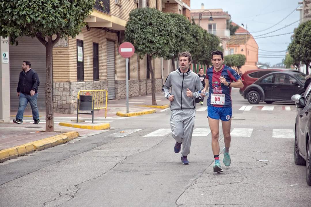 RanningClub's tweet photo. El pasado fin de semana, el Ranning Club estuvo representado en dos carreras, ambas de corta distancia. La 5k solidaria de Museros en favor de @DPPSpain y la Volta a Peu Runners Ciutat de València del @CtoValencia ♥️💙
#SoyRanner https://t.co/QmwMcfEavw