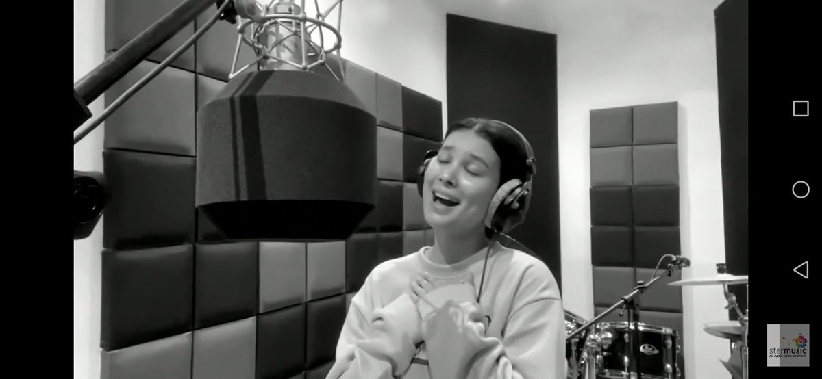Lenegi79's tweet photo. Feel na feel talaga ni anji Ang song.. 
AnjiFEELSConcert || #AnjiSalvacion https://t.co/1qM1CbNOZI
