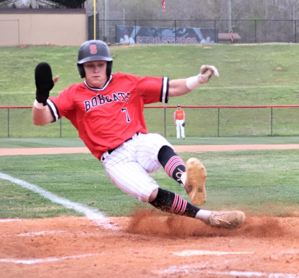 From Sebastopol’s double header sweep of Leake County.    

facebook.com/dbsportspics