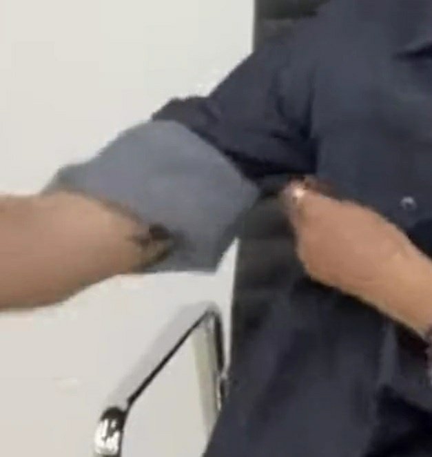 hjhopeworld's tweet photo. HELP HONGJOONG HAS A NEW ARM TATTOO https://t.co/5CWn0yEsg6