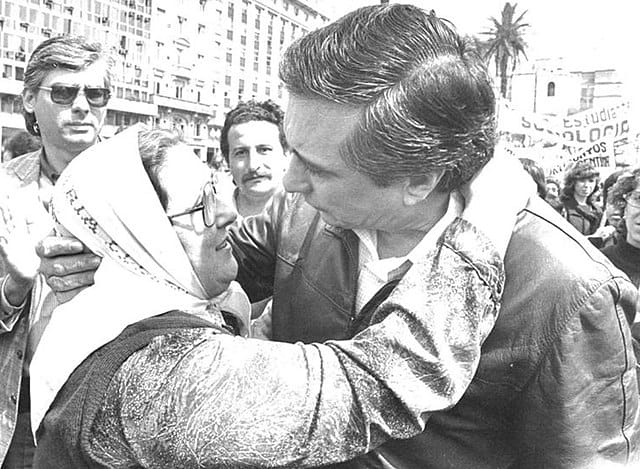 ElVengador1945's tweet photo. Se cumplen 40 años de la histórica marcha del movimiento obrero organizado en contra de la dictadura cívico militar https://t.co/OPm8HbX6xM