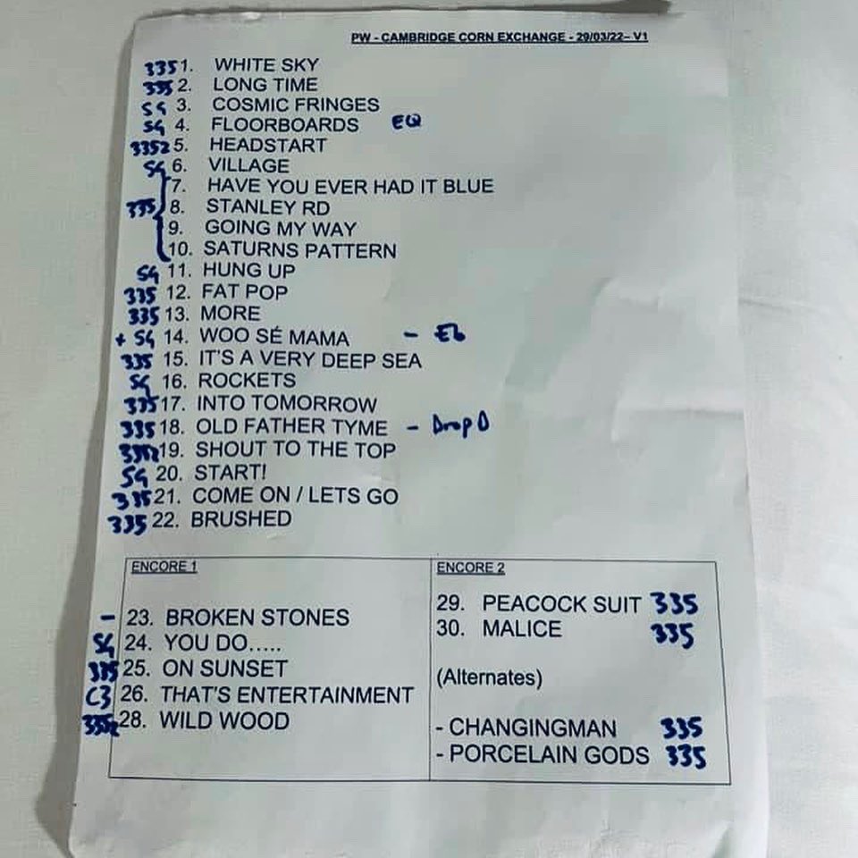PaulWellerNews's tweet photo. Cambridge Corn Exchange (29 March 2022!)
📸: Rhonda Soock-Hughes @blackenrho
#paulweller #wellerlive #paulwellerlive #mod #soul #fatpop #onsunset #music #peace #love https://t.co/omdb3zadhP