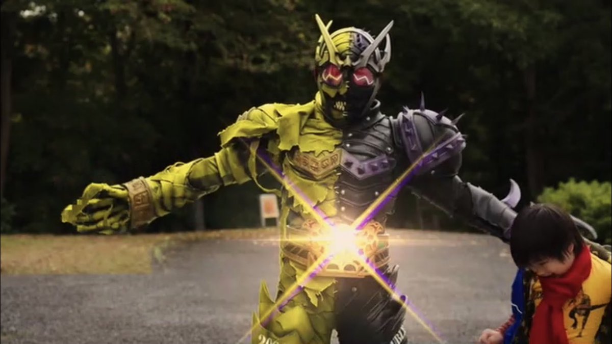 アナザーダブル 登場作品:仮面ライダージオウ 能力：風と黒煙を操る 