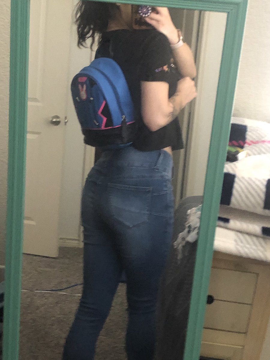SpoopyBootyttv's tweet photo. A photo dump cause I have been gone for a 100 years!! https://t.co/MDTpiTrjmW