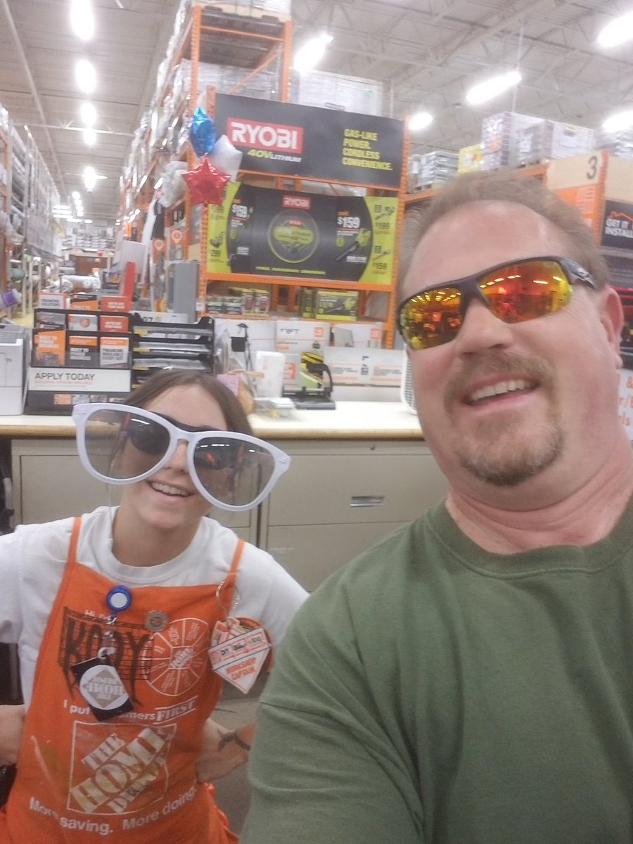 1ArkansasNative's tweet photo. 20 years ago today I started my journey with Home Depot there has been a lot of UPS and Downs fun times sad times  I've met many great people learn from some of the best even had to say goodbye to some but to me Home Depot is family. I have been Homer and santa for the kids https://t.co/GpYIC6e8Na