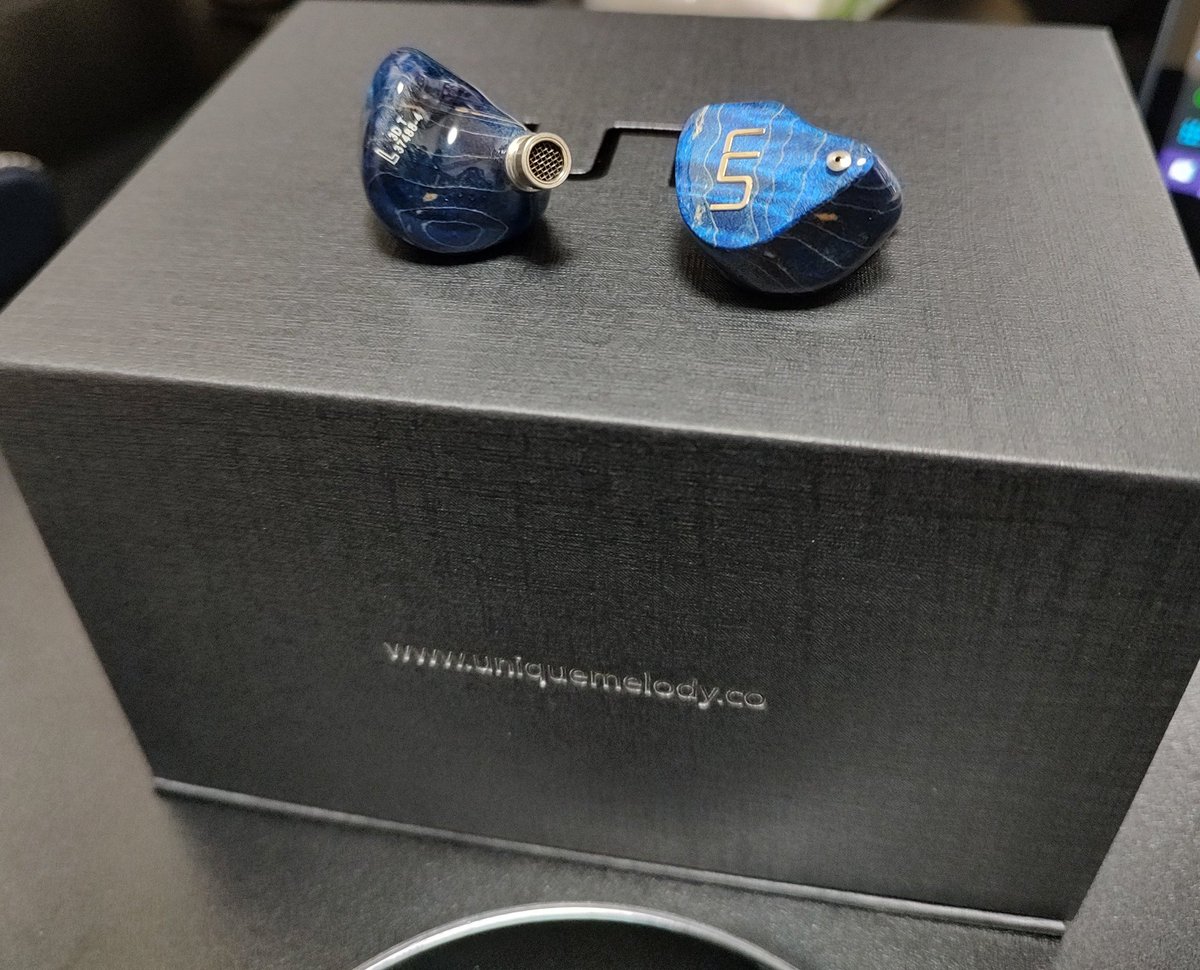 gbf_porori_no's tweet photo. もうちょいグリーンとかシアン系の色がベターだったけどフェイスガチャはまあまあ勝ち
#uniquemelody #3dterminator https://t.co/x1ioTd4oUL