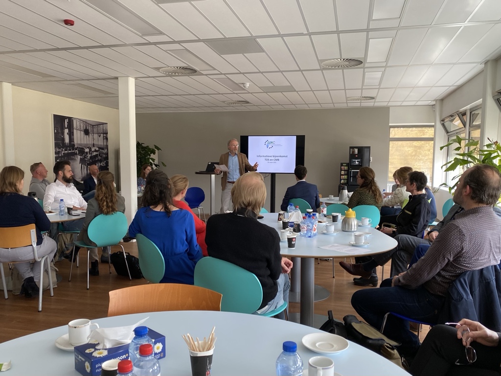 Informatieve bijeenkomst over taalontwikkelingsstoornis (TOS) en communicatief meervoudige beperking (CMB). Met vertegenwoordigers van <a href="/Zorgautoriteit/">Nederlandse Zorgautoriteit</a>, <a href="/MinVWS/">Ministerie van VWS</a>, zorgverzekeraars en zorginstellingen in de auditief-communicatieve sector. Met een boeiend programma!