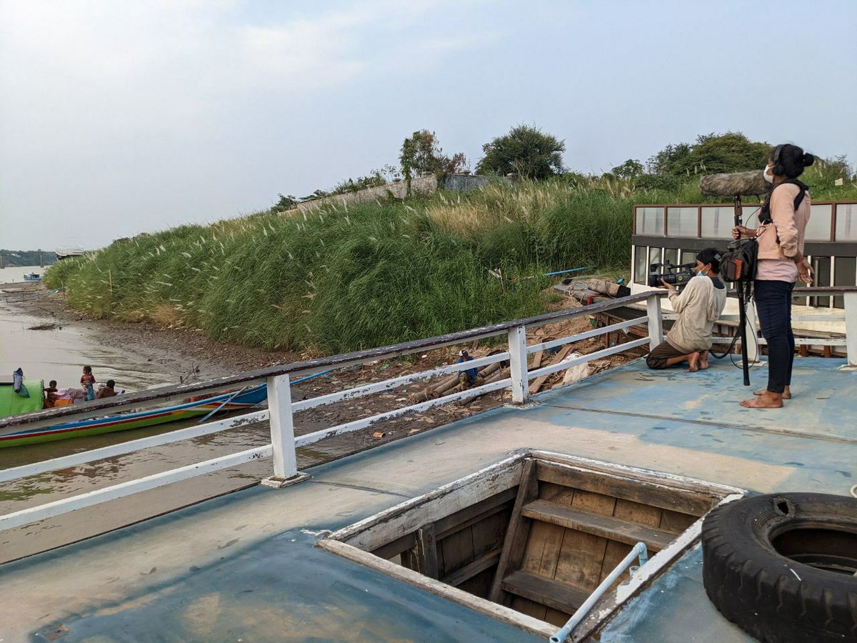 BophanaCenter's tweet photo. Vicheka is a trainee #intheproject "Visualizing the Mekong: Stimulating Youth’s Participation and Engagement Through Documentary Films" interviewed people for #production of her #firstshortfilm "On the Boat, on the River".
@SwedeninKH
#SwissCooperationMekong
@bbcmediaaction https://t.co/CLjNFMVpFt