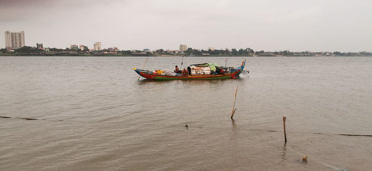BophanaCenter's tweet photo. Vicheka is a trainee #intheproject "Visualizing the Mekong: Stimulating Youth’s Participation and Engagement Through Documentary Films" interviewed people for #production of her #firstshortfilm "On the Boat, on the River".
@SwedeninKH
#SwissCooperationMekong
@bbcmediaaction https://t.co/CLjNFMVpFt