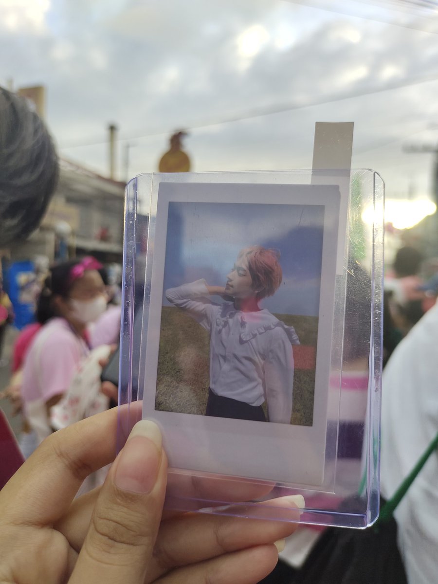 ss_ksng's tweet photo. Walk for Leni with our Sunshine. Had a blast day. Super enjoyable tapos bday ko pa. Met different fandoms, people pero iisa ang sinisigaw ng puso. 🌸

#PasaySabaySabay
#PasayIsPink
#LuminaWalkForLeni https://t.co/CbvCTBGkBK