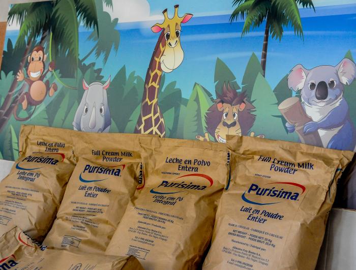 Nuevos donativos para hospitales pediátricos cubanos. Representantes de la Unicef entregaron a hospitales pediátricos de la región occidental del país, 19 toneladas de leche en polvo que contribuirán a la alimentación de más de 6 000 pacientes infantiles. #VamosConTodo