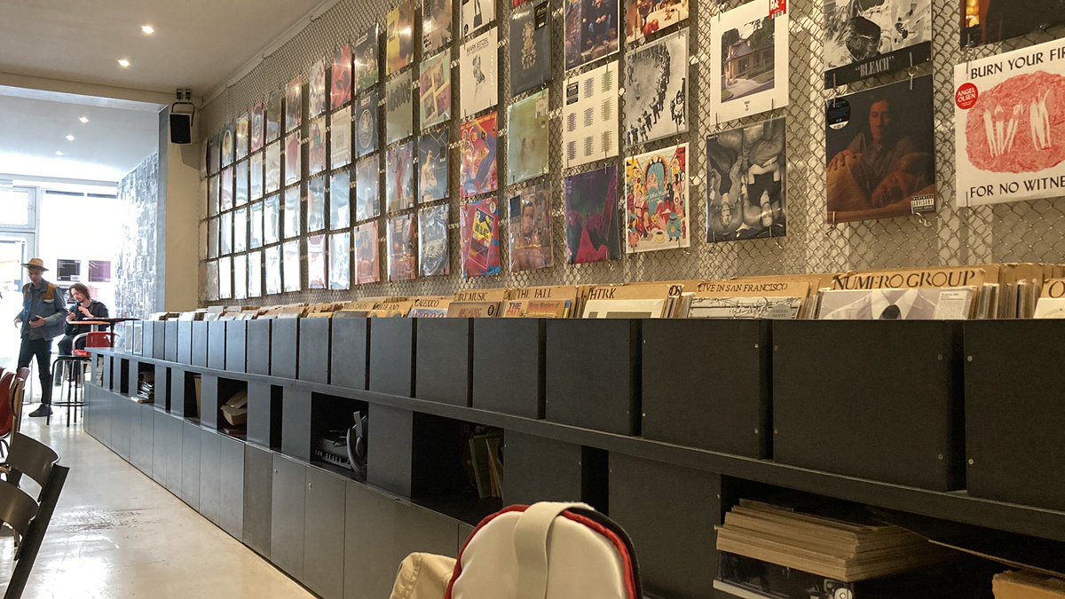 Posé au <a href="/WalrusDisquaire/">Walrus</a> …
On devrait attaquer l’enregistrement bientôt