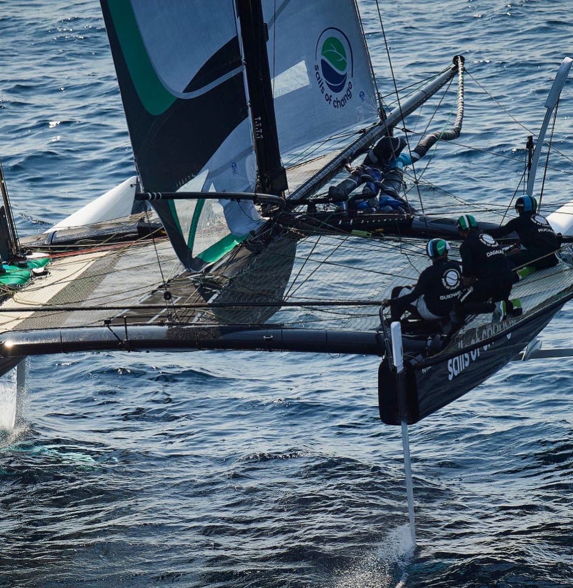 yannguichard's tweet image. Last week concluded our 2nd week of training on board the #maxitrimaran @sailsofchange. Our next training starts on April 11th, this time on board the #TF35 with a change of scenery, on the Leman Lake in Switzerland! #30x30 #Sailing @spindriftracing