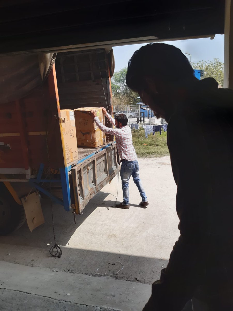 YOUWECAN's tweet photo. Thank you @SPGlobal for your invaluable support in providing 39 oxygen concentrators for YouWeCan's #Mission1000Beds project.
We're sure this gesture will benefit patients in the long run.
#SPGlobalIndia
#SPGlobalImpact
@YUVSTRONG12 https://t.co/0LaHdxX99u