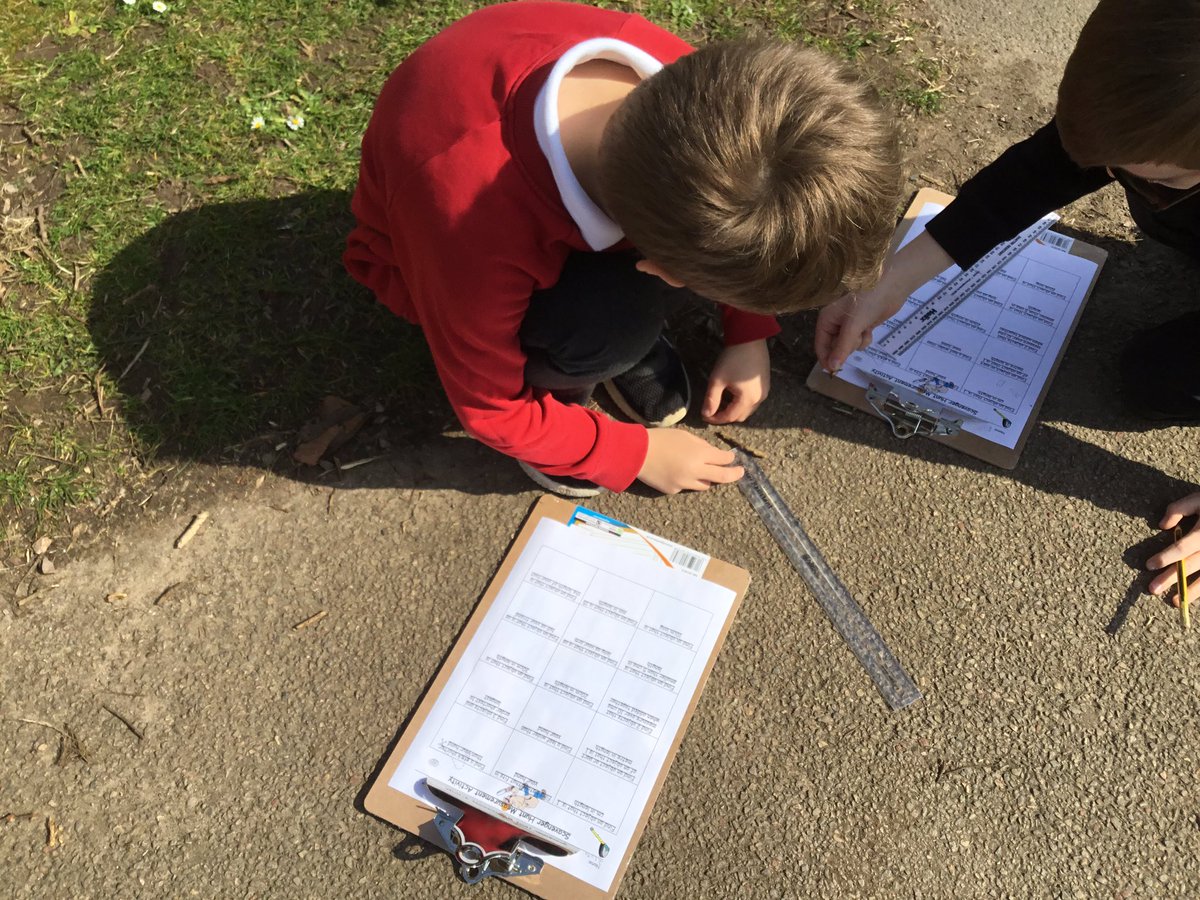 CastlePark_Cald's tweet photo. Measuring scavenger hunt in the sun. Y3 love practical maths and outdoor learning! @EAS_Numeracy #outdoorlearning #enjoymentinlearning https://t.co/H6JgLc4QGm