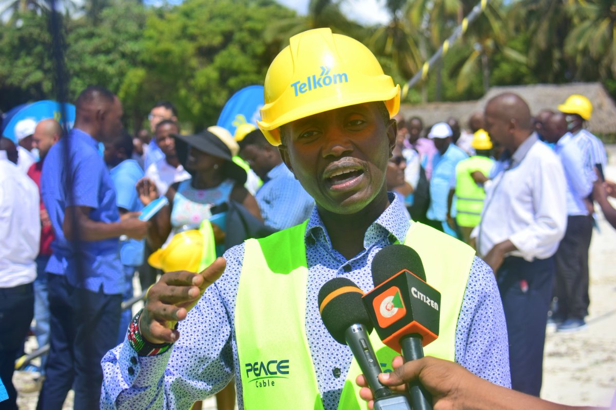CAS2025_'s tweet photo. CS Hon. Joe Mucheru and @TelkomKenya during the launch of the #PEACECable in Mombasa County. #ict #technology https://t.co/DpLOjFQLSF