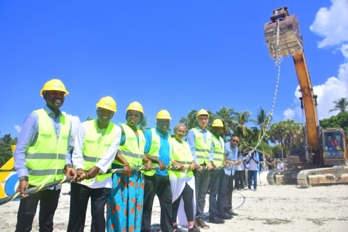CAS2025_'s tweet photo. CS Hon. Joe Mucheru and @TelkomKenya during the launch of the #PEACECable in Mombasa County. #ict #technology https://t.co/DpLOjFQLSF