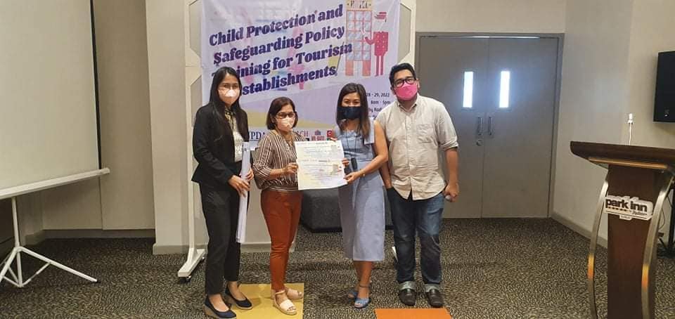 clbphils's tweet photo. LOOK: Last day of CLB's Child Protection and Safeguarding Training for Tourism Establishments attended by various inns, hotels, restaurants, and resorts in Iloilo City. Attending also is the representative of Task Force Moral Values. https://t.co/LSmeaQNI0J