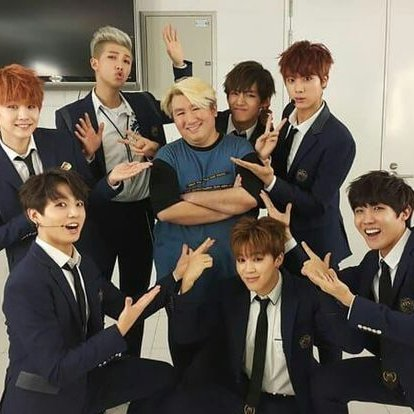 mhereonlyforbts's tweet photo. ONE TIME FOR                    TWO TIMES FOR
THE PRESENT                        THE PAST https://t.co/JXY292n7Er
