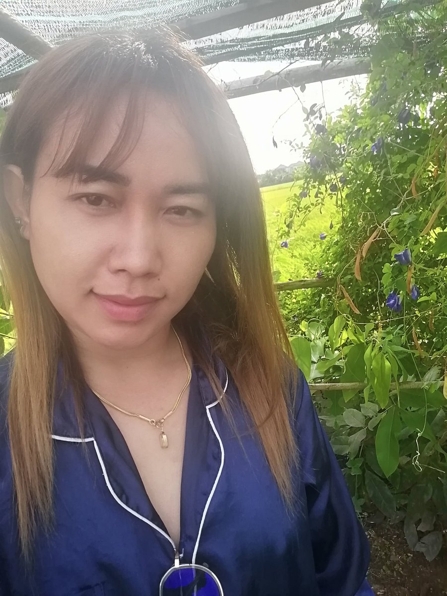 phaeth49915652's tweet photo. แฟนไม่ดีให้บอกพ่อ...แฟนไม่พอให้บอกพี่...👌👌👌 https://t.co/lnGQEULhhS