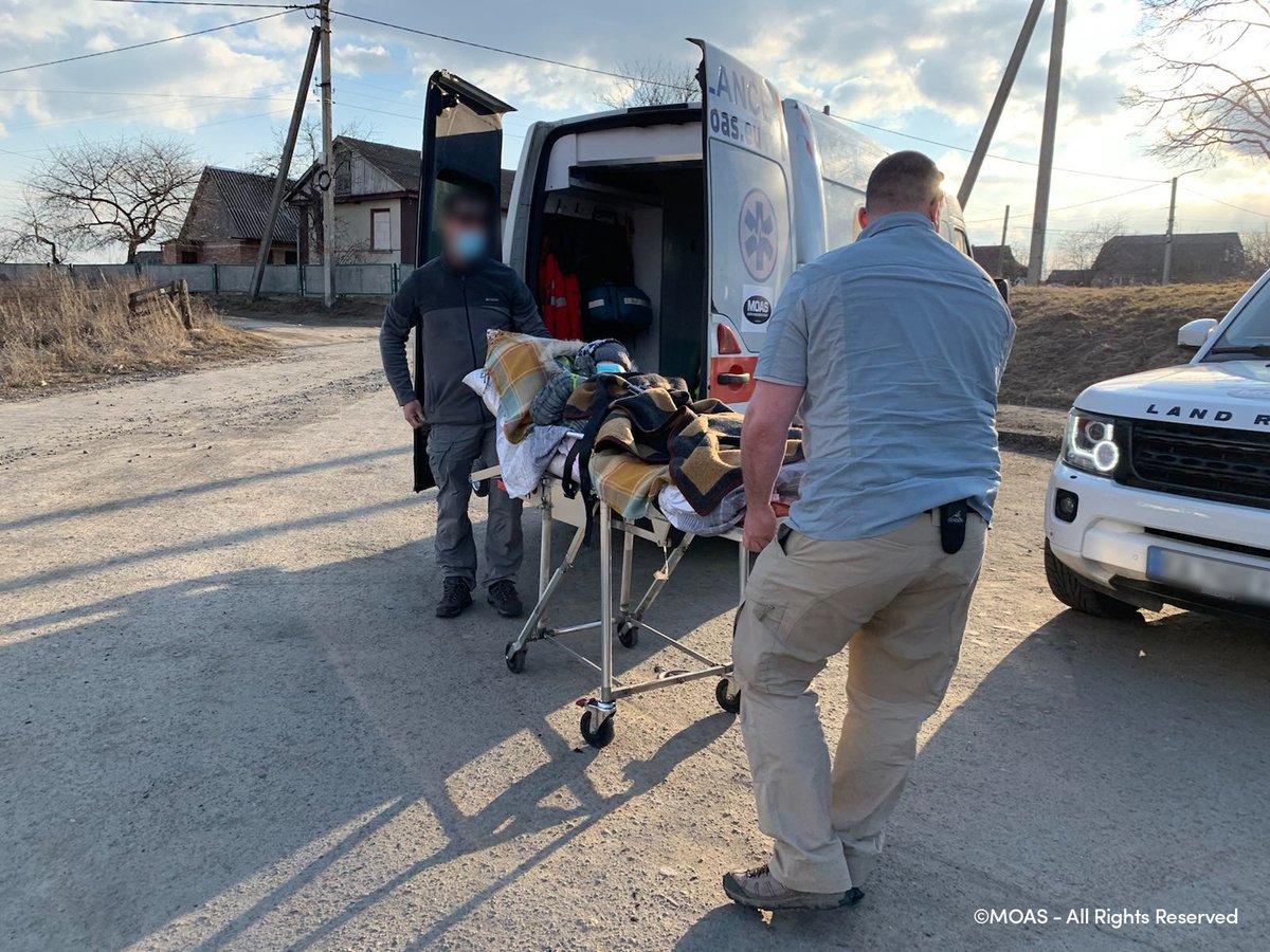 #MOAS has been boots on in #Ukraine for over 4 weeks now, and the operation has expanded rapidly. We are now building a fleet of mobile #medical units to treat civilians affected by the violence. Watch our video: ow.ly/egSM50IvQM5
Donate 💙 ow.ly/ffoR50IvQM4